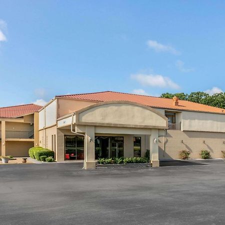 Quality Inn Manchester Εξωτερικό φωτογραφία