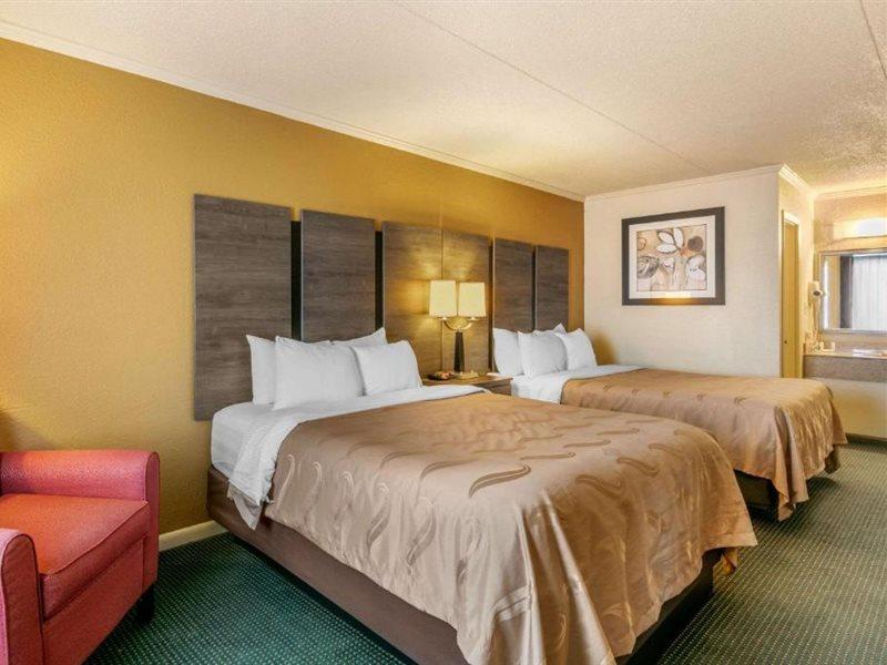 Quality Inn Manchester Εξωτερικό φωτογραφία