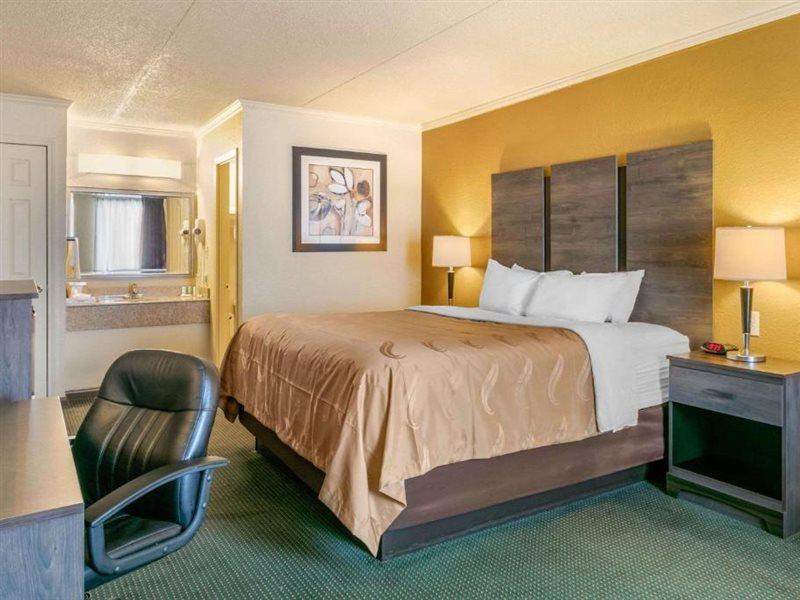 Quality Inn Manchester Εξωτερικό φωτογραφία