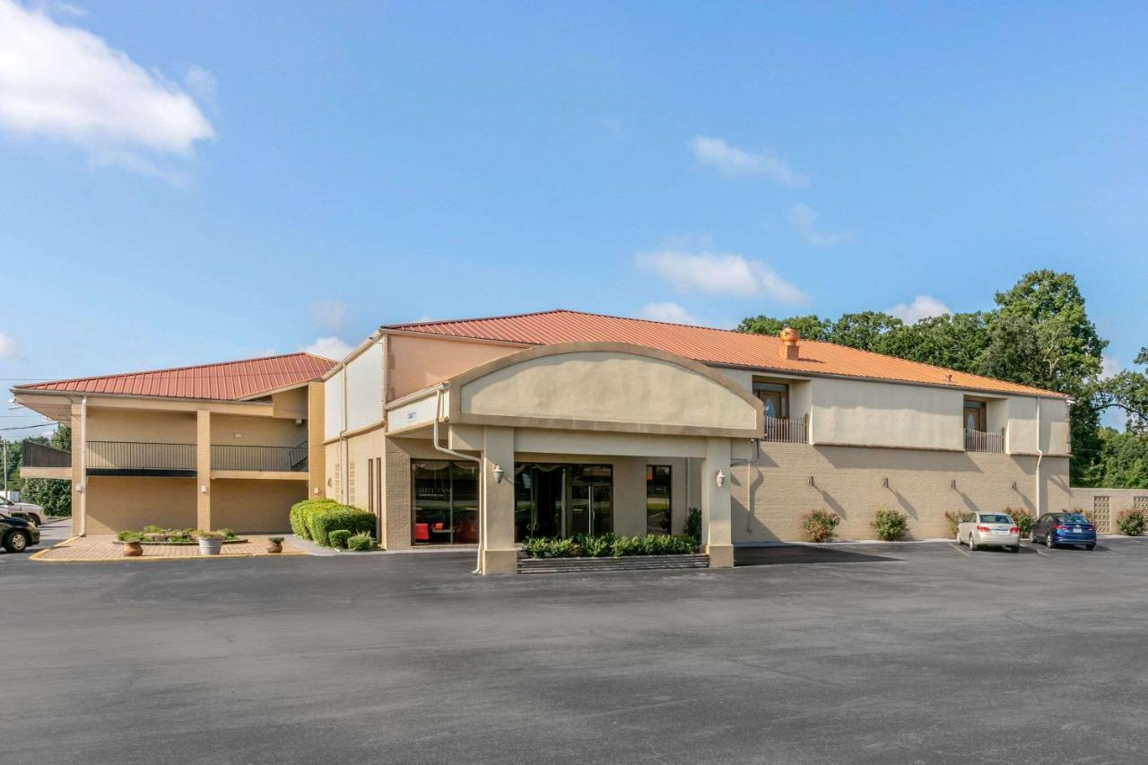 Quality Inn Manchester Εξωτερικό φωτογραφία